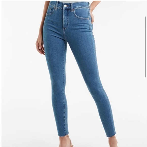 Express High Waisted Supersoft Medium Wash & light wash Cropped Skinny Jean Sz 0 - Picture 3 of 12